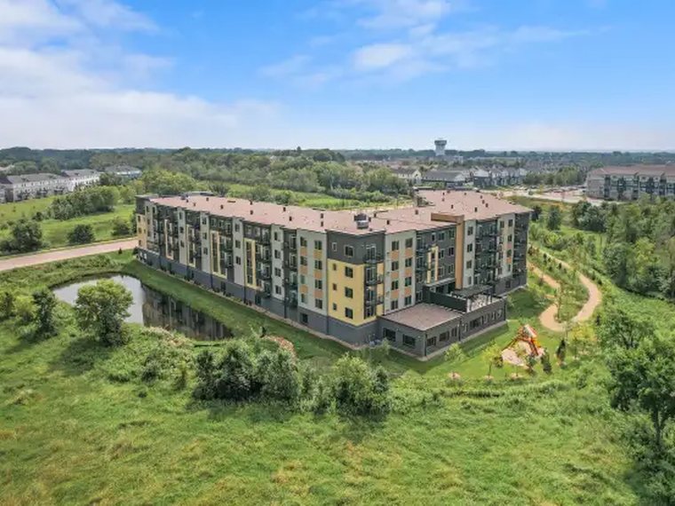 Fenview Flats, Chaska, Minnesota